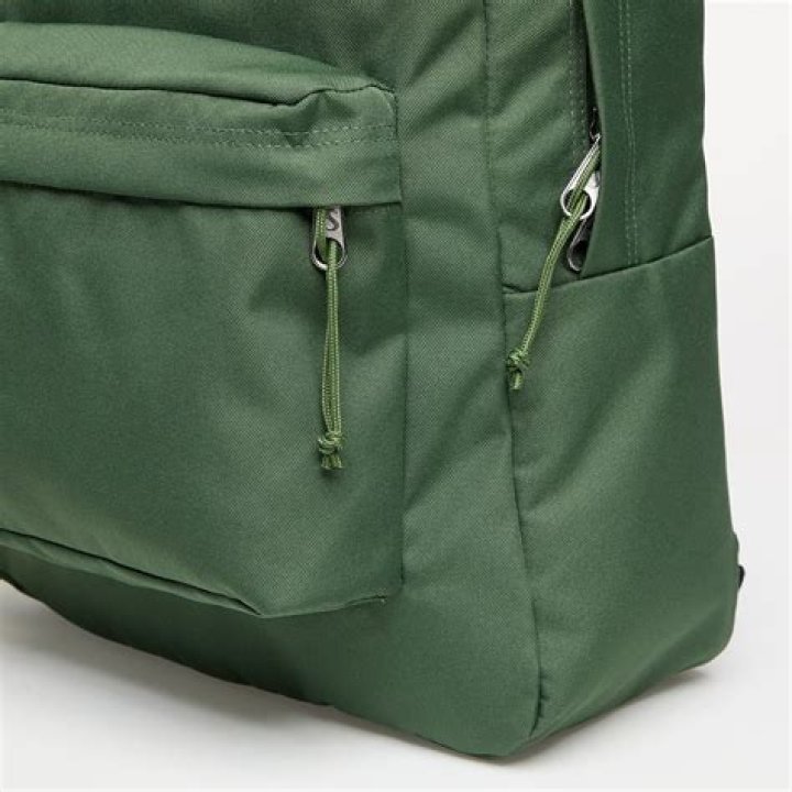 Are JanSport SuperBreak waterproof