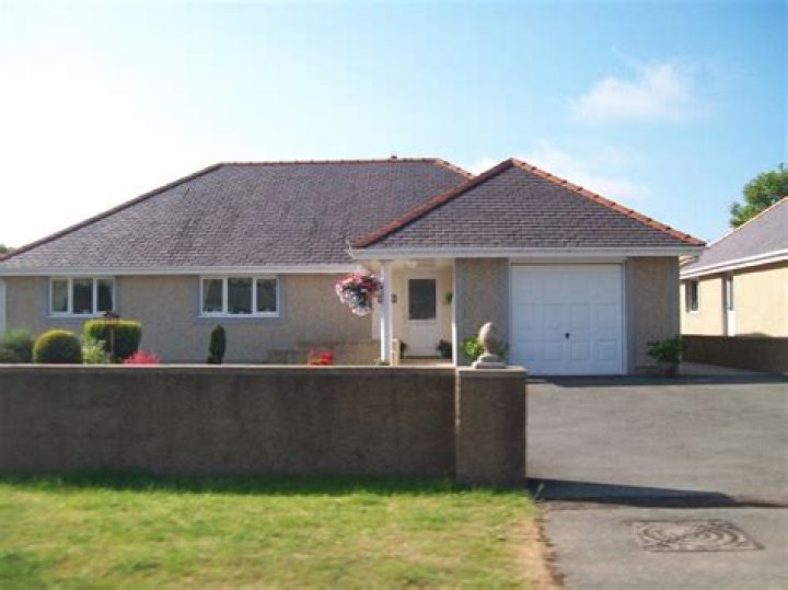 Are repossessed houses cheaper?