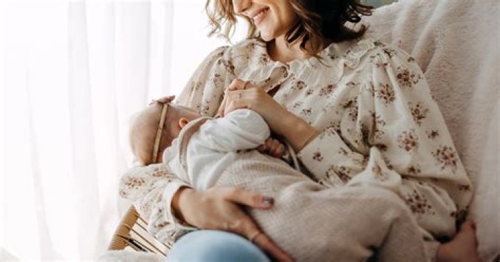 Can rubella be transmitted through breast milk