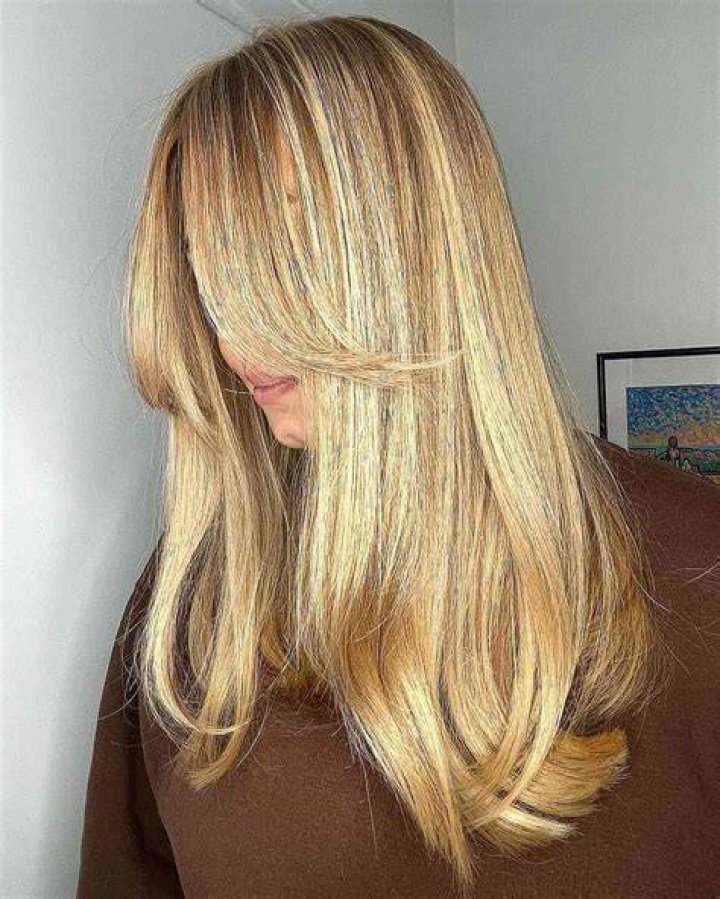 Can you go from brown to blonde naturally?