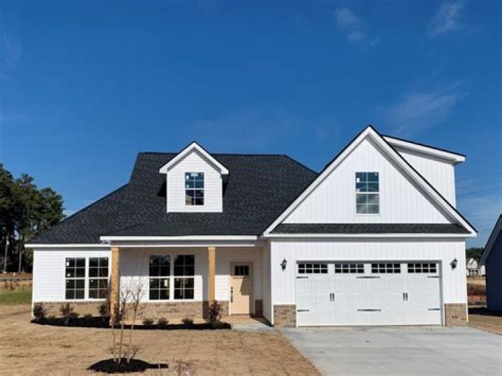 Can you paint white vinyl siding