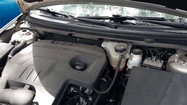 Does a 2009 Chevy Malibu have power steering fluid?