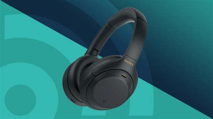 Does AKG make good headphones?