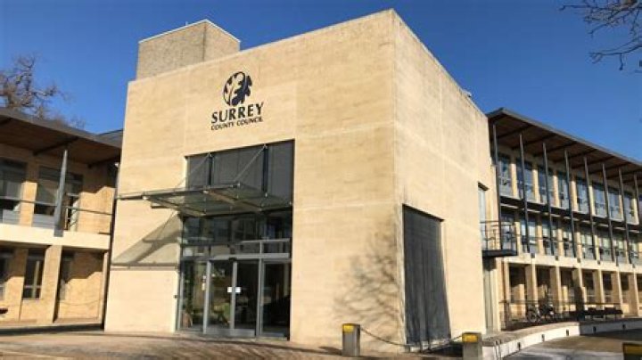 Does Surrey University do clearing?