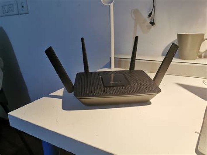 How do I log into my Cisco router?