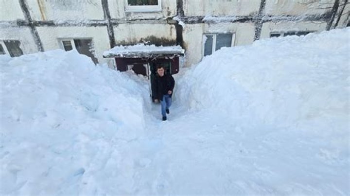 How much snow did Akron get?