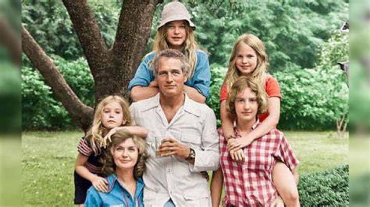 Is Joanne Woodward still alive in 2021?