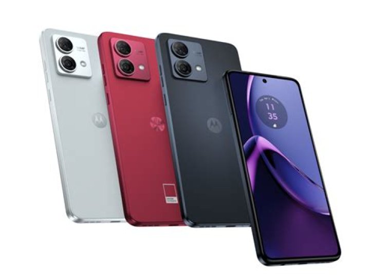 Is Motorola compatible with AT?