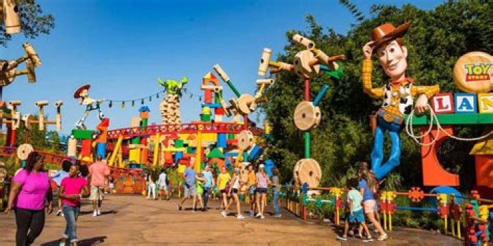 Is there a Disney park in Virginia?