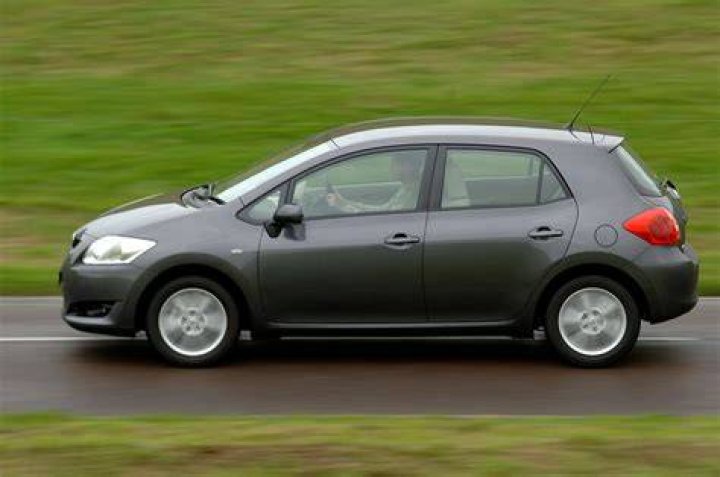 Is Toyota Auris 2008 a good car?