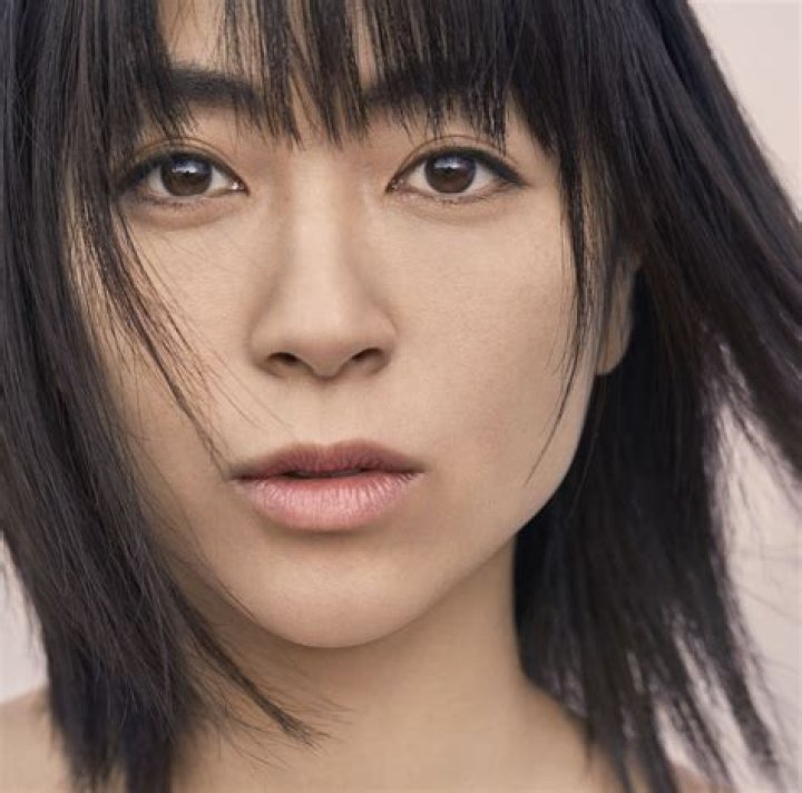 Is Utada Hikaru bilingual?