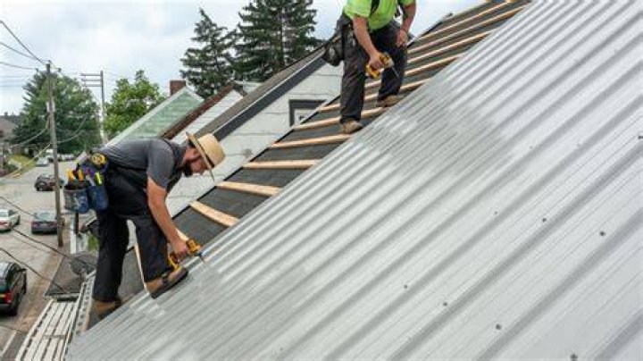 What do you use to seal a tin roof