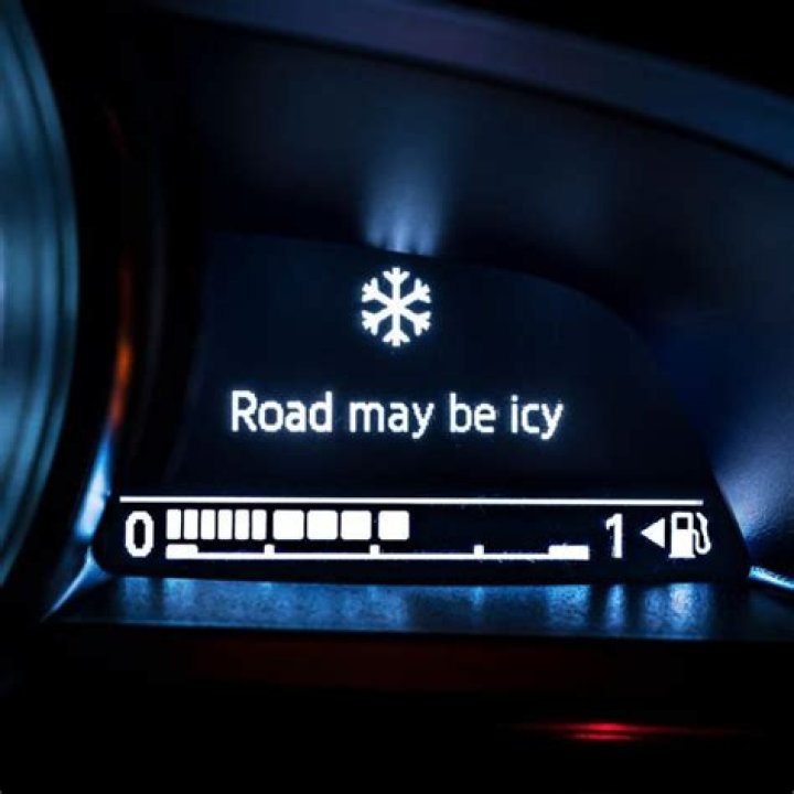 What does snowflake light on BMW mean?