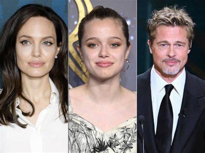 What gun does Angelina Jolie use in Wanted?