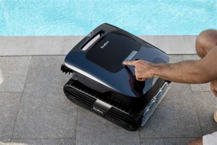 What is the best robotic pool cleaner on the market