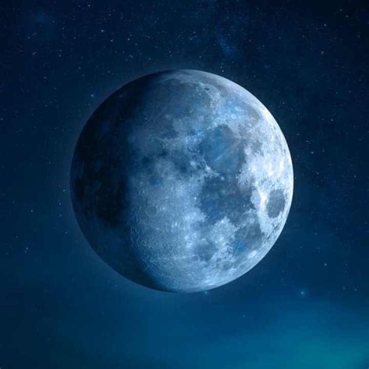 What kind of moon is it tonight in Ottawa?