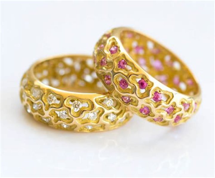 Which is better 22K or 18K gold?