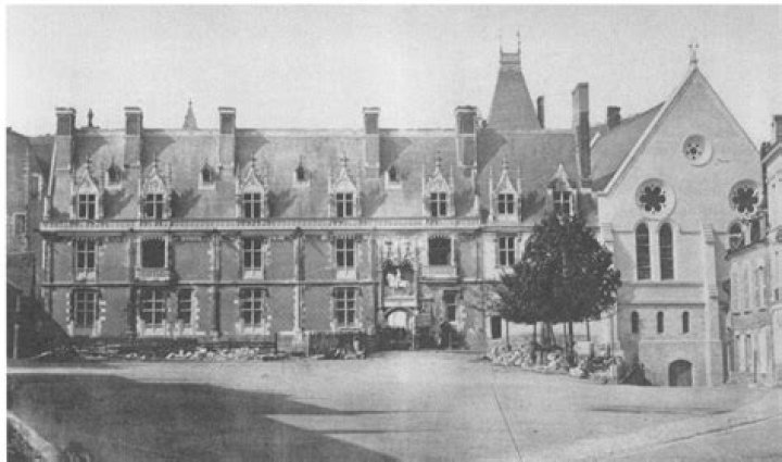 Who built De La Salle?