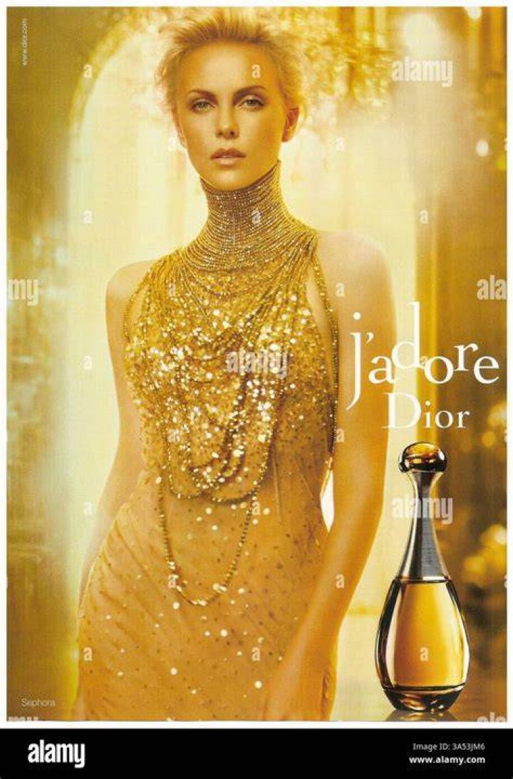 Who is the model in the Dior J adore advert?
